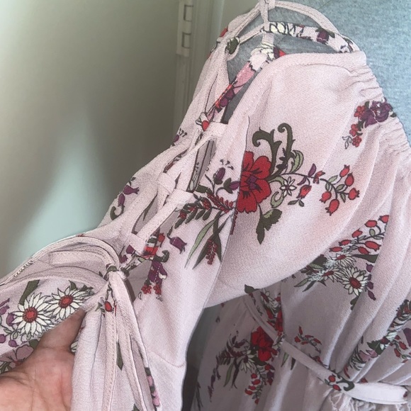 BRAND NEW City Chic High-Low Flower Off-the-Shoulder Wrap Dress - Picture 2 of 8